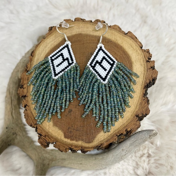 Beaded Fringe Earrings Mountains - Picture 1 of 6